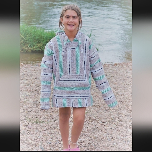 Jackets & Blazers - 𝅺baja Pullover size Small - unisex